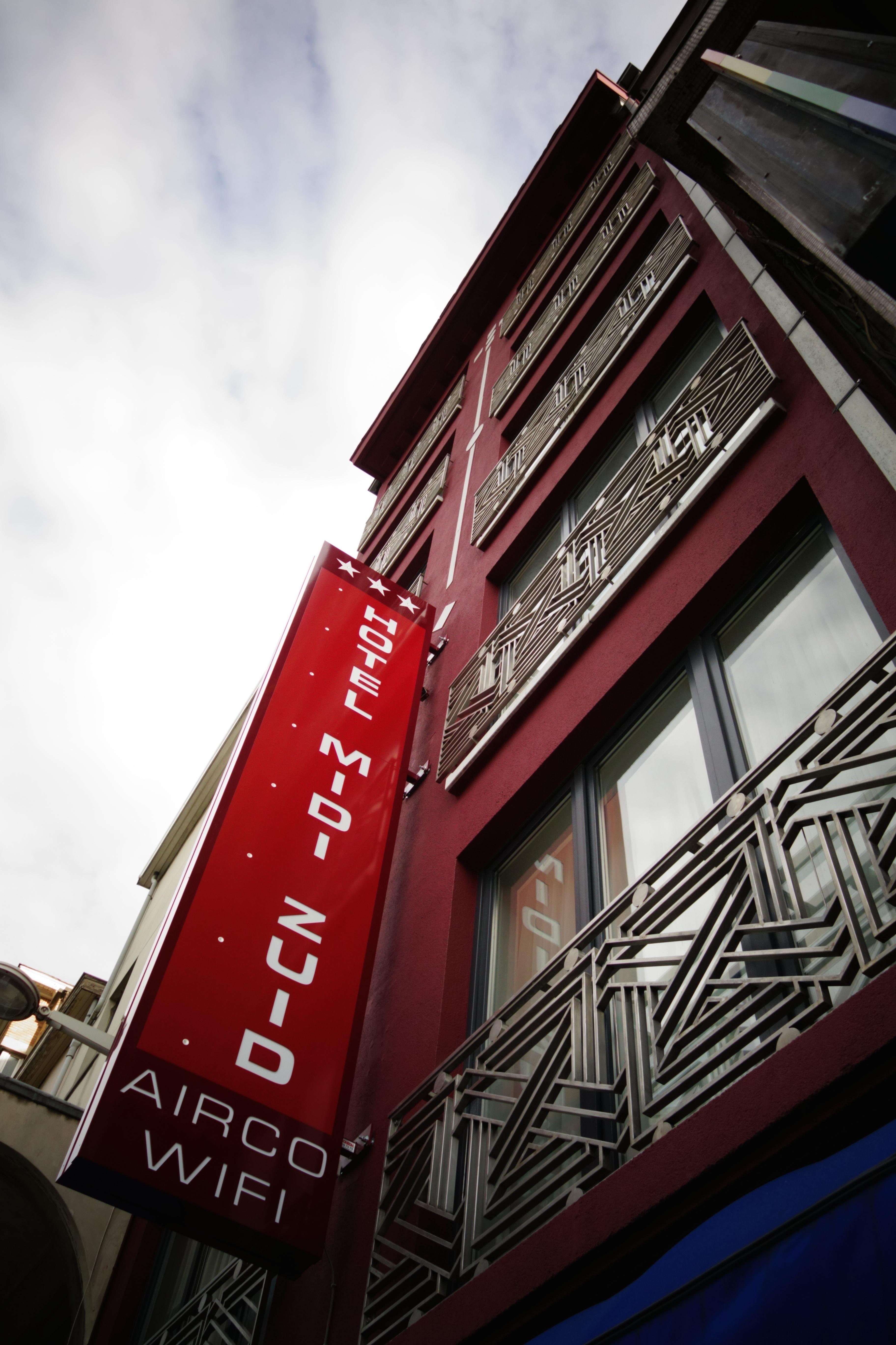 호텔 미디 주이드 Saint-Gilles 외부 사진